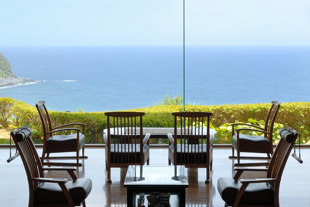 Izu Retreat By Onko Chishin Хигасиидзу Экстерьер фото